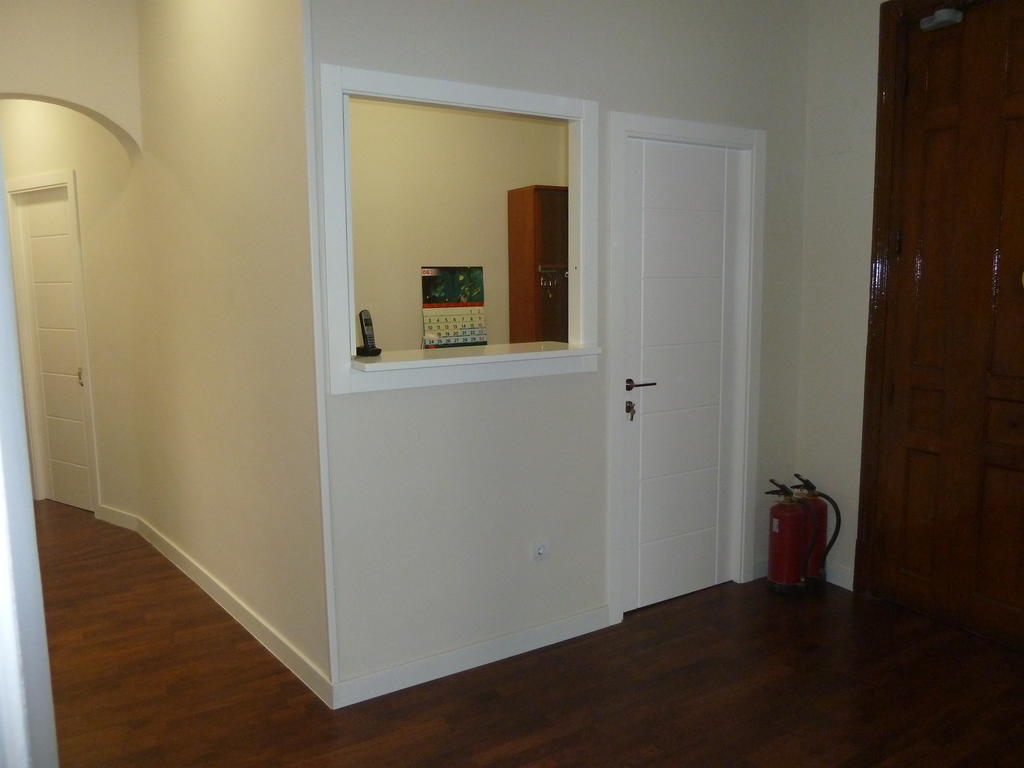 Hostal Mayor Madrid Kültér fotó