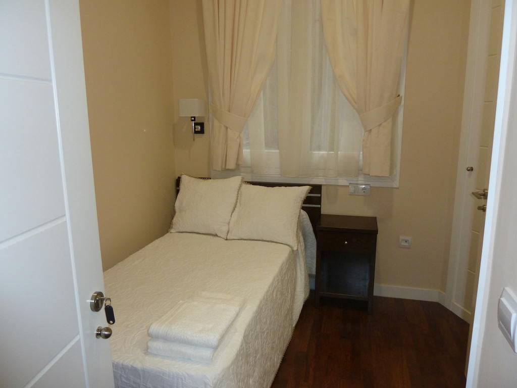 Hostal Mayor Madrid Szoba fotó